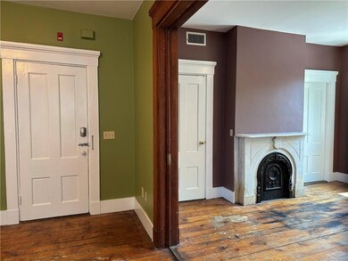 160 Broadway unit 2, Newport, RI 02840 - photo 4