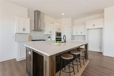 1808 Hall's Creek Ave, Raymore, MO 64083 - photo 2