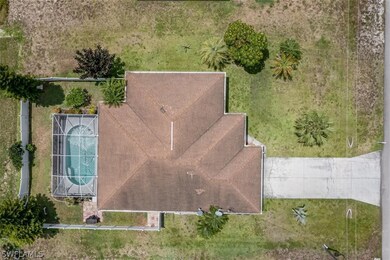 811 Dudley Ave S, Lehigh Acres, FL 33974 - photo 4