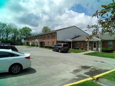434 Harrodswood Rd unit 1, Frankfort, KY 40601 - photo 2