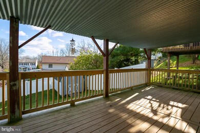 427 Grove Ave, Mohnton, PA 19540 - photo 7