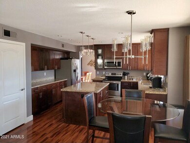 914 N Swallow Ln, Gilbert, AZ 85234 - photo 5