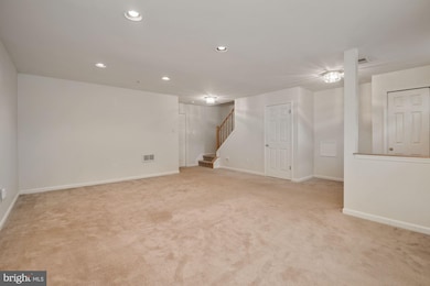 9317 Frensham Ct, Laurel, MD 20708 - photo 6