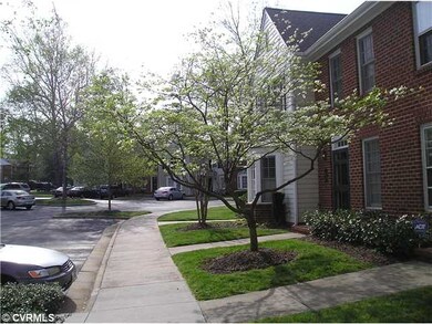 Exterior Front - Grounds / Parking