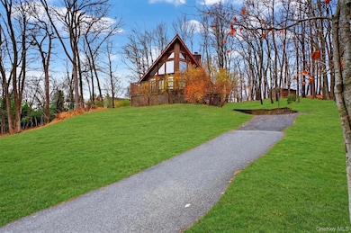 74 Brandy Ln, Wappingers Falls, NY 12590 - photo 3