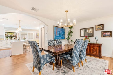 18100 Burbank Blvd unit 26, Tarzana, CA 91356 - photo 3