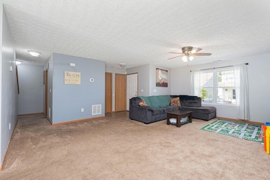 7-web-or-mls-2647 Bloom Dr-7