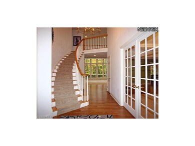 365 Brookside Cir, Aurora, OH 44202 - photo 2