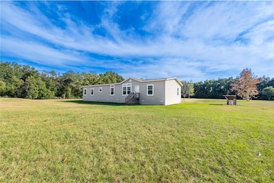 129 Perry Rd unit 1, Hawthorne, FL 32640 - photo 2