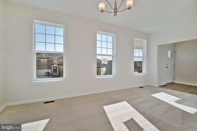 9192 Riverhill Rd, Laurel, MD 20723 - photo 2