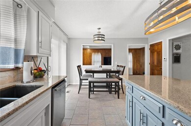 12305 W 74th Terrace, Shawnee, KS 66216 - photo 5