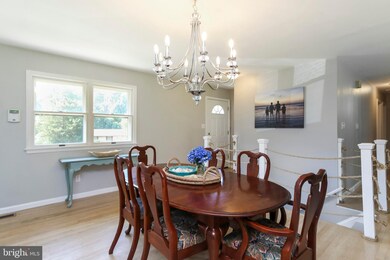 212 Lincoln Ln, Sykesville, MD 21784 - photo 5