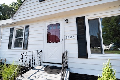 29346 Park St, Wickliffe, OH 44092 - photo 2