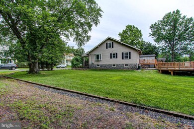 156 Hellertown St, Quakertown, PA 18951 - photo 3