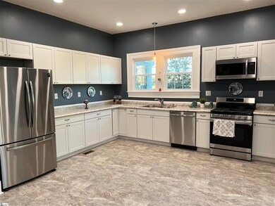 413 S Harper St, Laurens, SC 29360 - photo 7