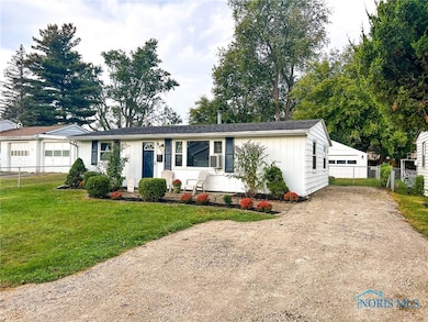 4915 Bales Rd, Toledo, OH 43613 - photo 2