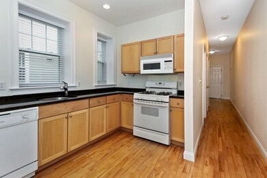 268 Windsor St unit 4, Cambridge, MA 02139 - photo 3