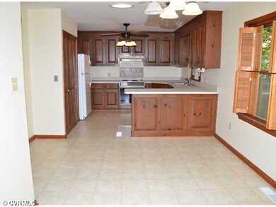 Kitchen - Huge Kitchen, Large Panty 2 Ceiling Fans