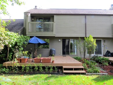 2523 White Oak Place unit 2, Flint, MI 48532 - photo 2