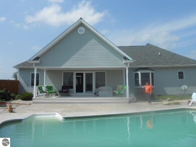 3774 Digwaagi Ln, Mount Pleasant, MI 48858 - photo 3