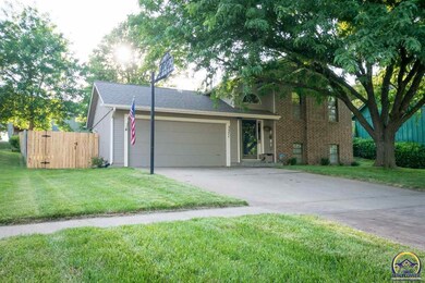3371 SW Timberlake Ln, Topeka, KS 66614 - photo 3