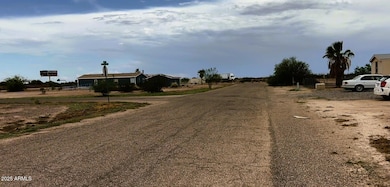 Street_Looking South-i10