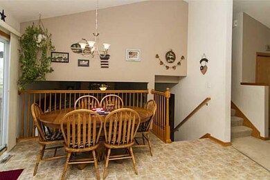 2633 Whispering Ridge Dr, Des Moines, IA 50320 - photo 4