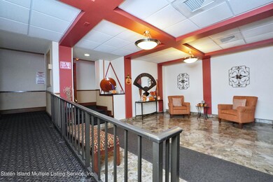 3465 Amboy Rd unit 4J, Staten Island, NY 10306 - photo 4
