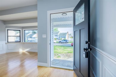 38 Bradford Ln, Bethpage, NY 11714 - photo 3