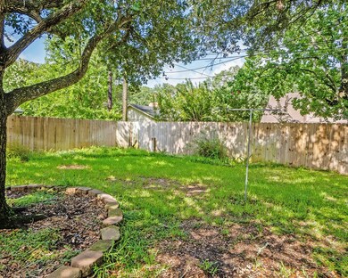 3412 Meadow Ln, Bay City, TX 77414 - photo 5