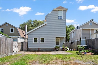 Back of house, entrance from Little Bay Ave.