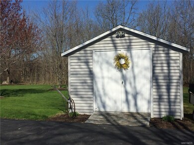 Shed built by the Amish