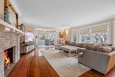 54 Pilgrim Rd, Marblehead, MA 01945 - photo 7