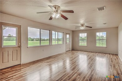 12086 Willow Grove Rd, Moody, TX 76557 - photo 4