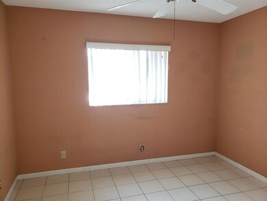 Bedroom 1 (2)