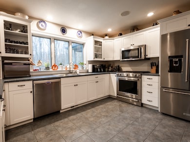 15 Forsyth Rd, Oakdale, CT 06370 - photo 4