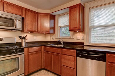 550 Kelso Rd. ~ Updated Kitchen