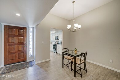 7705 S Kachina Dr-5