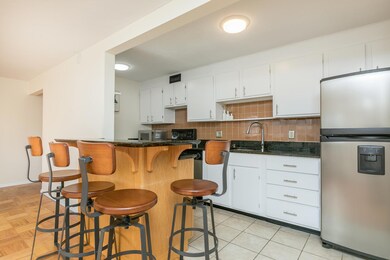 129 Pine St Portland ME 04102-large-008-