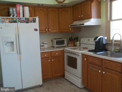 127 Gentry Dr, Perkasie, PA 18944 - photo 7