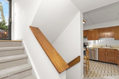 12 Glenville St unit 104, Greenwich, CT 06831 - photo 3