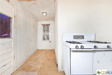 215 S Wilson St, San Marcos, TX 78666 - photo 4