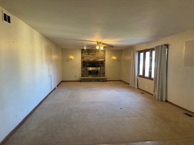 17027 Judy Ct, Oak Forest, IL 60452 - photo 2