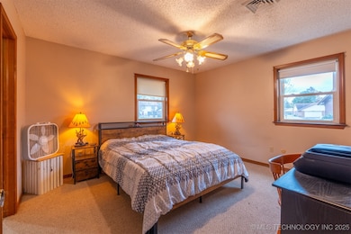 1012 Colonial Dr, Pryor, OK 74361 - photo 3