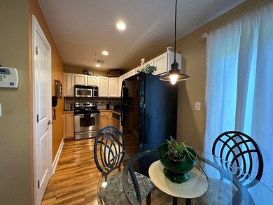 25 Alpine St unit 8, Hyde Park, MA 02136 - photo 4