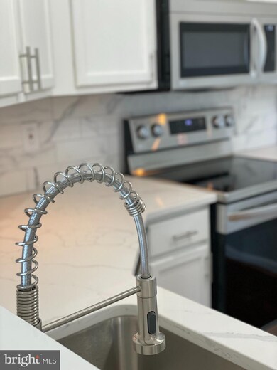 7420 Hindon Cir, Windsor Mill, MD 21244 - photo 6