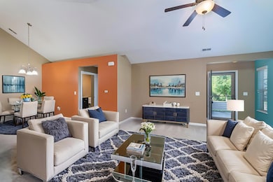 10-1295Paddocklp-6 - Living Room - Moder