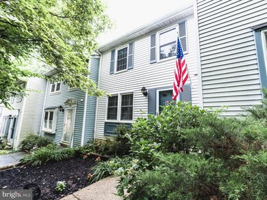 11515 Underoak Ct, Reston, VA 20191 - photo 2