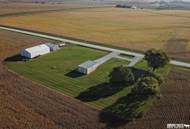 8206 310th St, Murdock, NE 68407 - photo 4