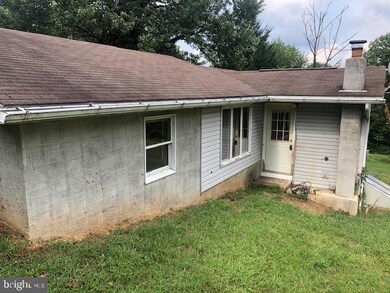 27 Hauseman Rd, Boyertown, PA 19512 - photo 3